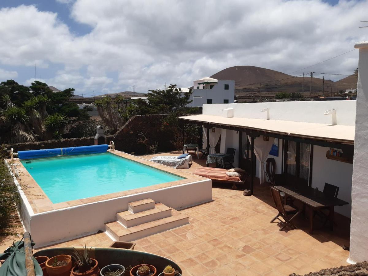 Tipica Lanzarote House Only Adults Bed & Breakfast Tías Dış mekan fotoğraf