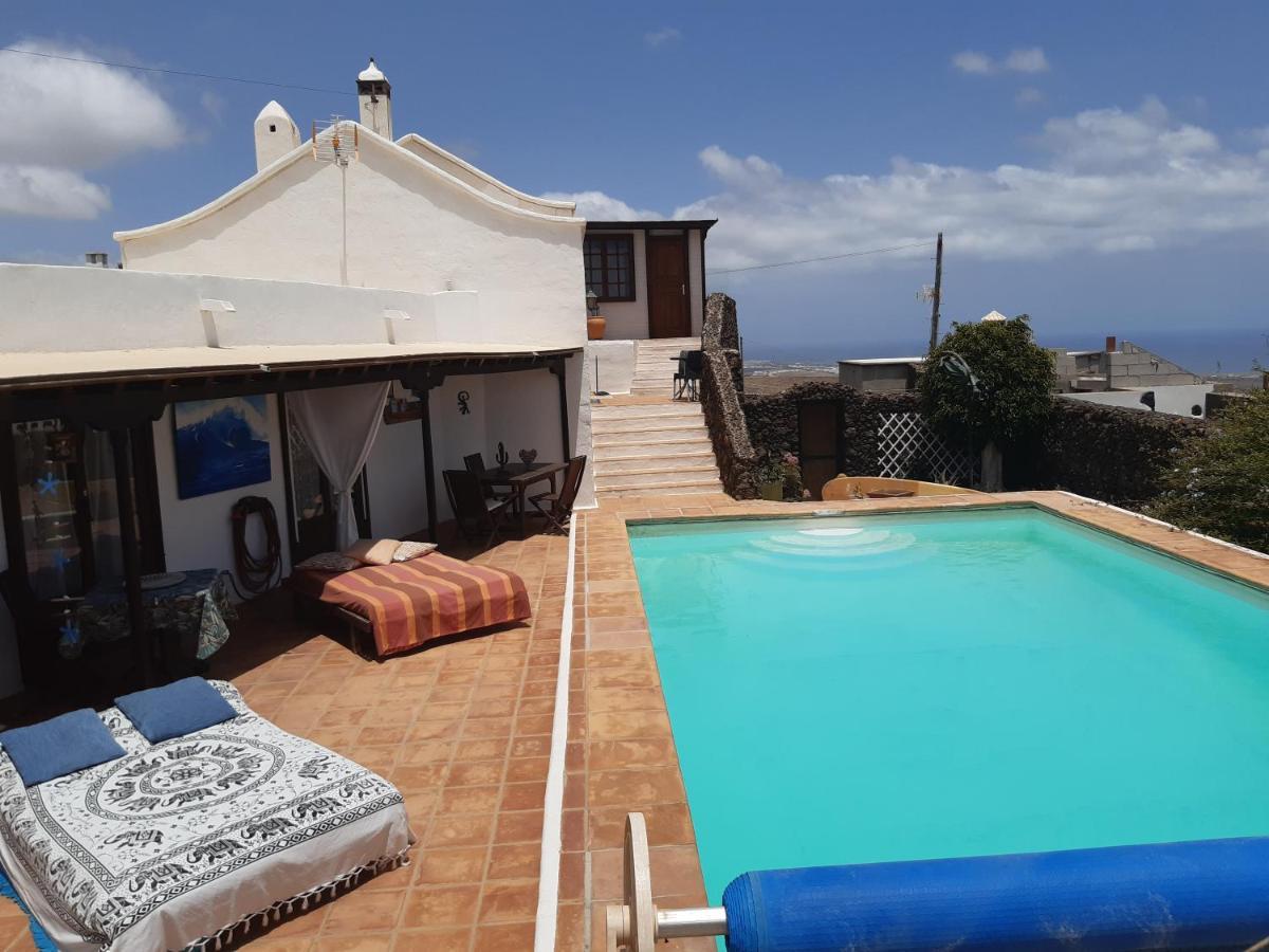 Tipica Lanzarote House Only Adults Bed & Breakfast Tías Dış mekan fotoğraf