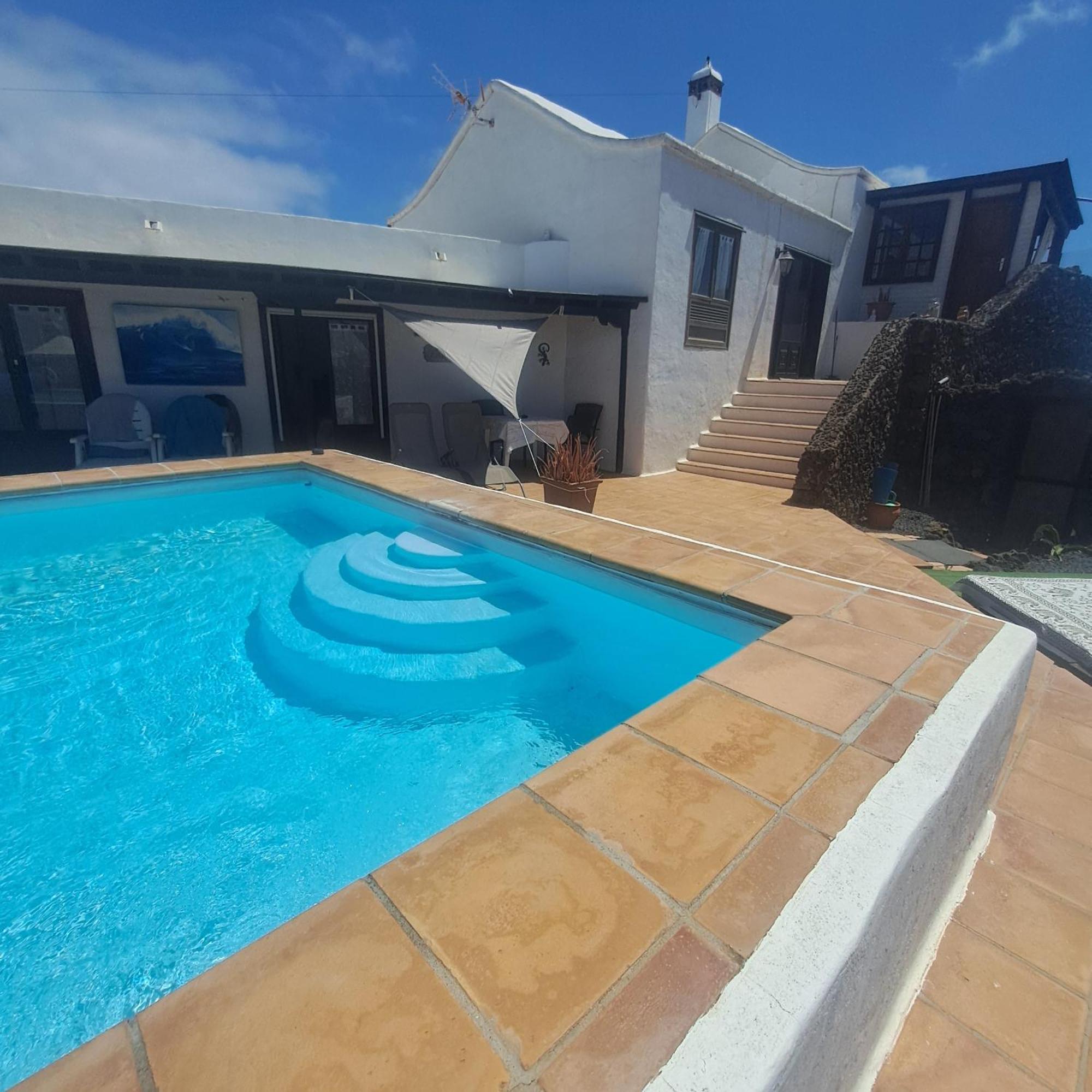Tipica Lanzarote House Only Adults Bed & Breakfast Tías Dış mekan fotoğraf